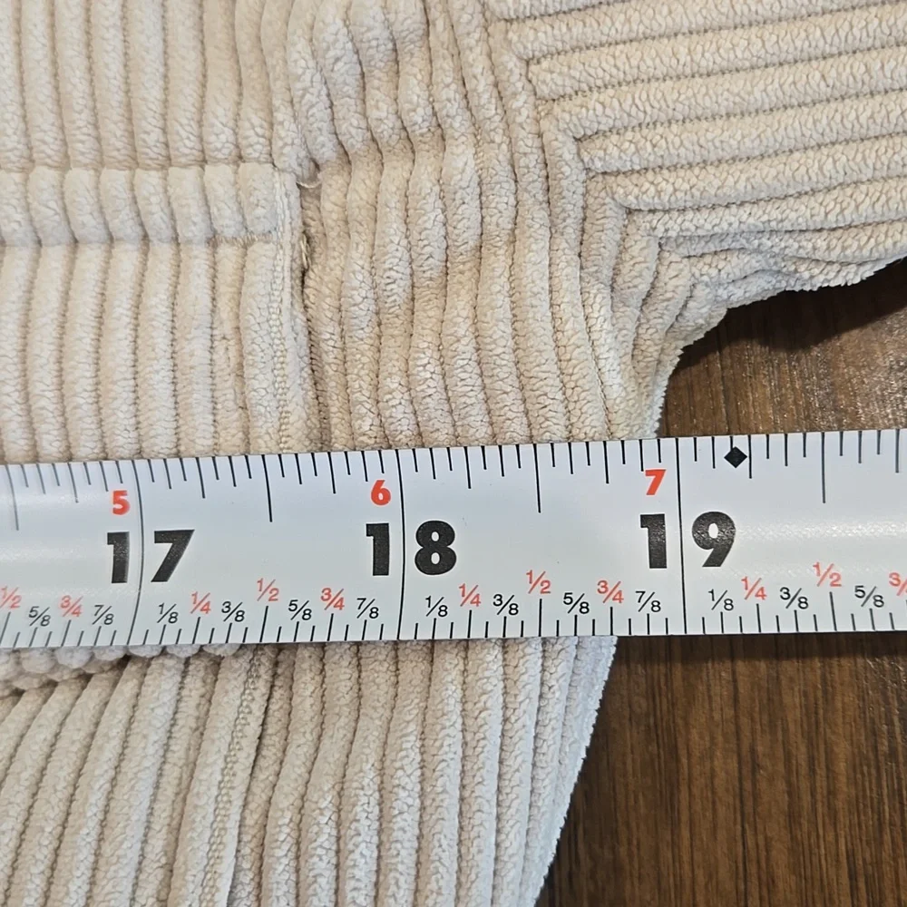 Love Tree Cropped Corduroy Sherpa Jacket - Picture 2 of 11